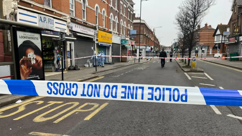 Man in 30s fatally stabbed in Willesden Green